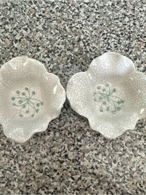 Yankee Candle Set Cream Floral Crackle Trinkets- Set of 2